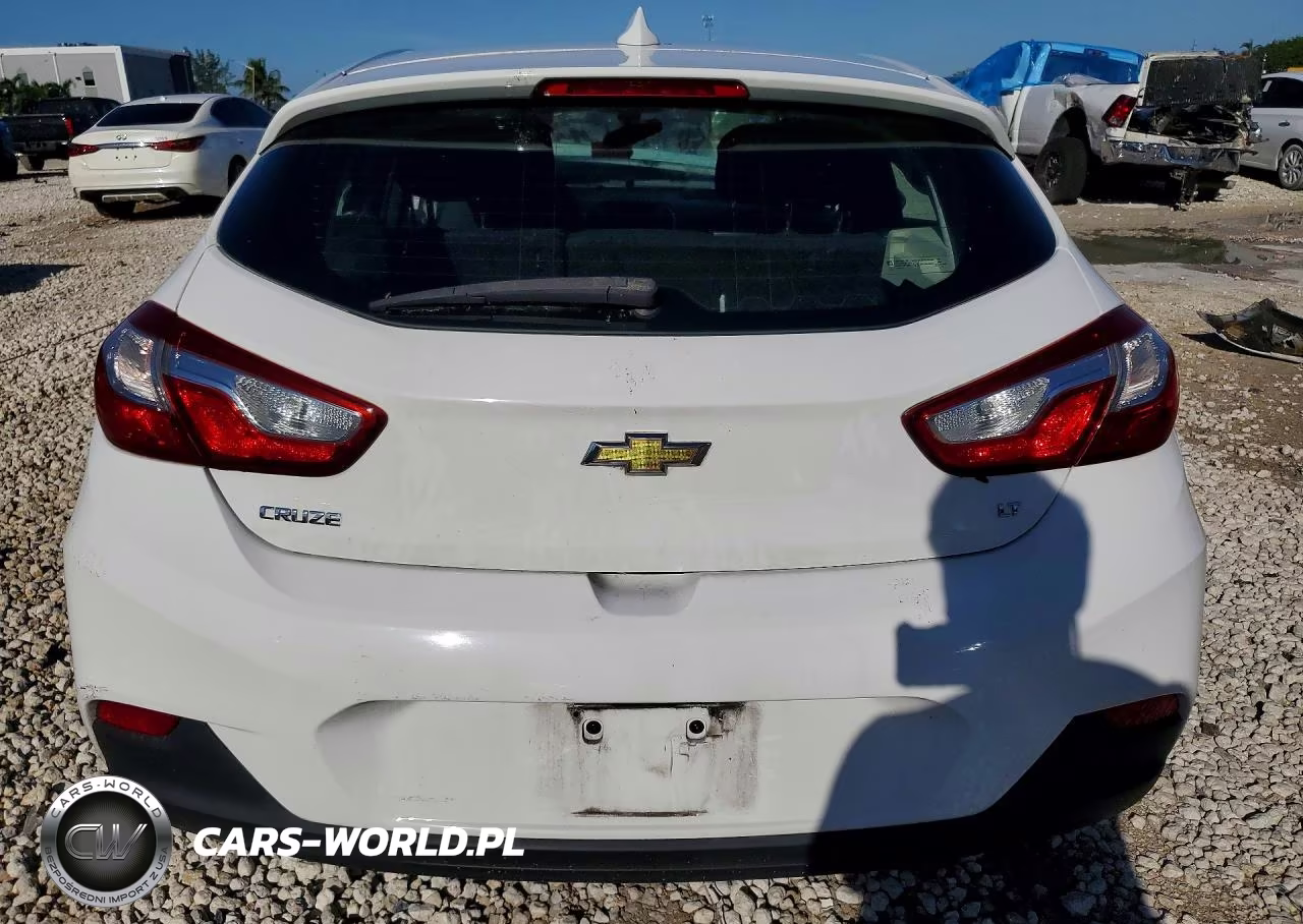 2018 Chevrolet Cruze Lt VIN:3G1BE6SM1JS631887 - 6