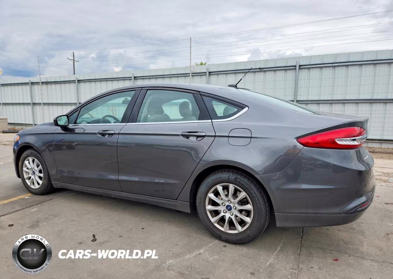 2018 Ford Fusion S VIN:3FA6P0G75JR232254 - 2