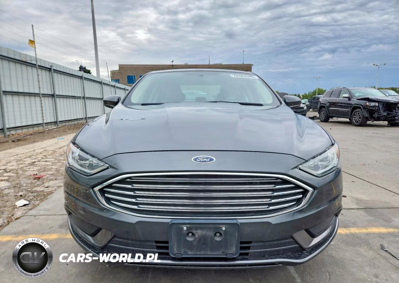 2018 Ford Fusion S VIN:3FA6P0G75JR232254 - 5