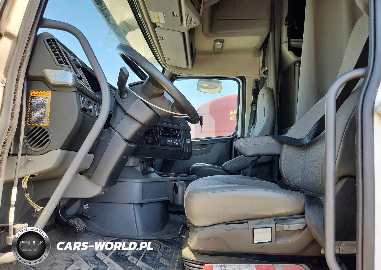 2020 Volvo Vnl Semi Truck VIN:4V4NC9EH7LN202135 - 7