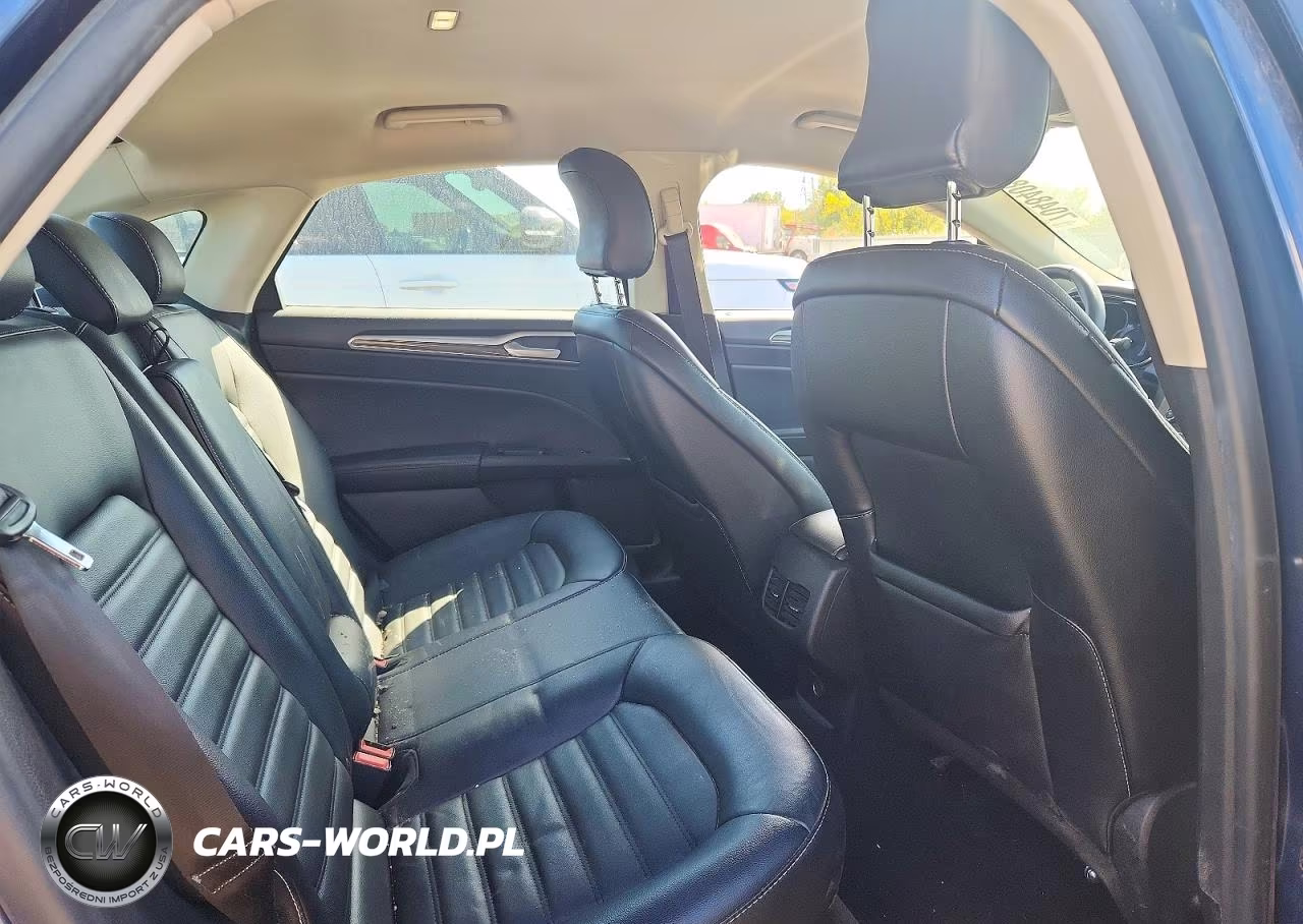 2018 Ford Fusion Se VIN:3FA6P0HDXJR266792 - 10