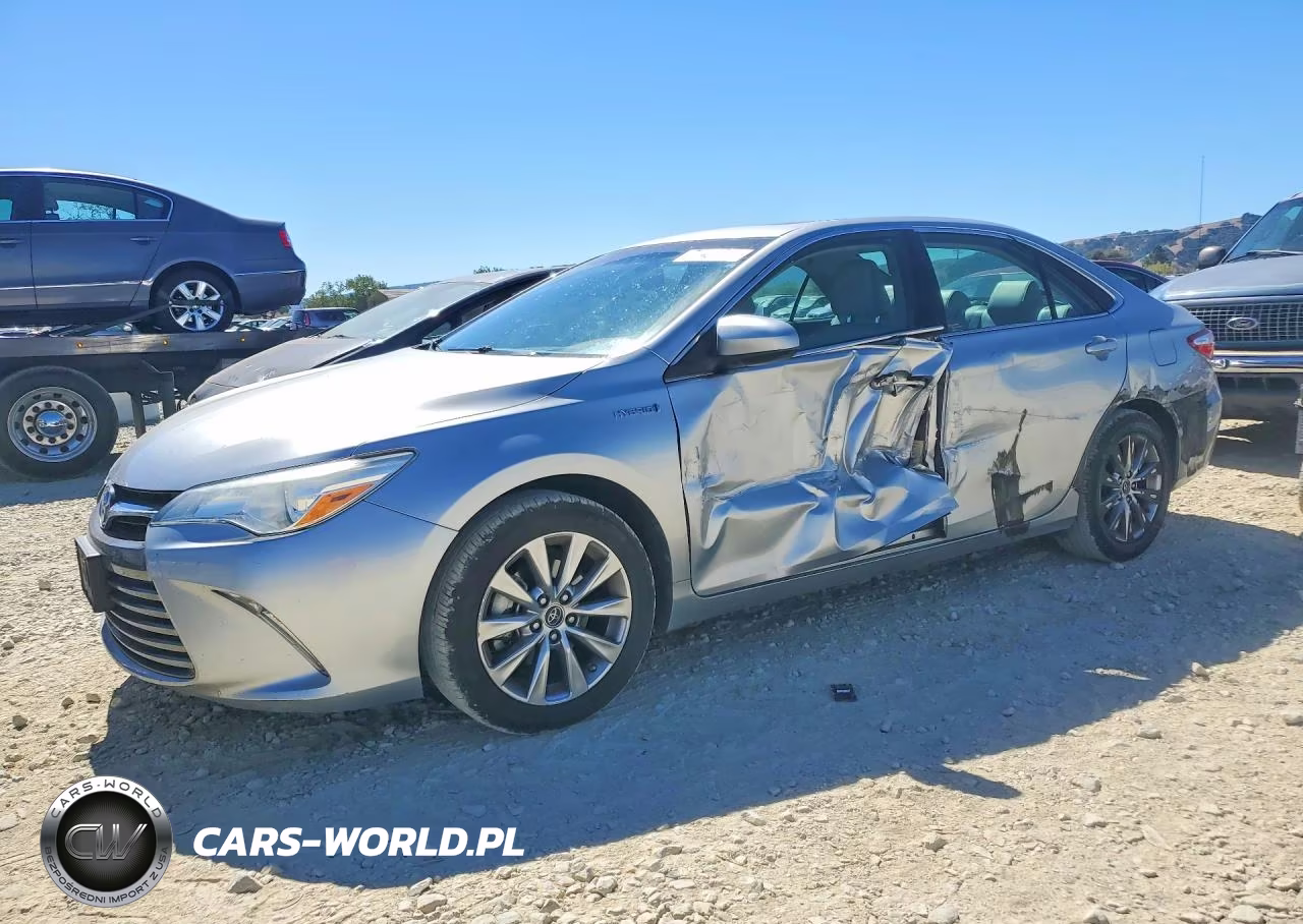 2015 Toyota Camry Hybrid Xle