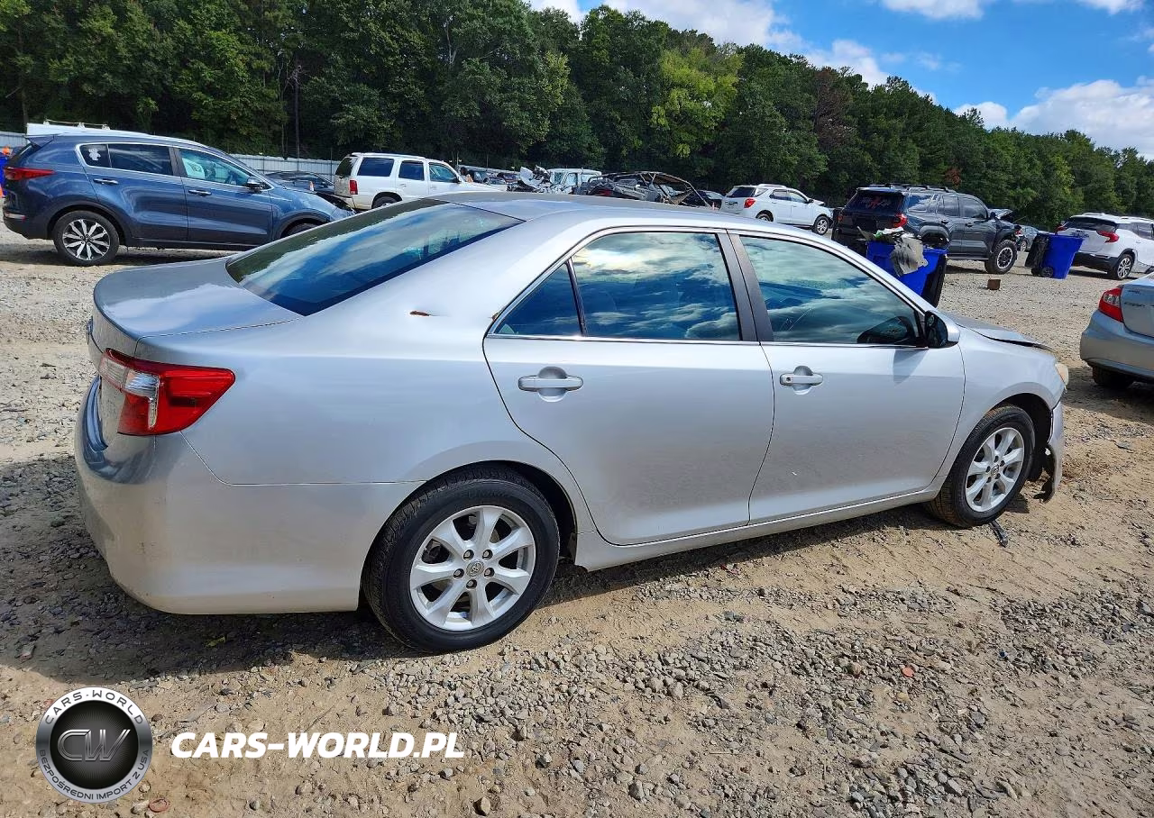 2014 Toyota Camry L VIN:4T1BF1FK6EU856405 - 3