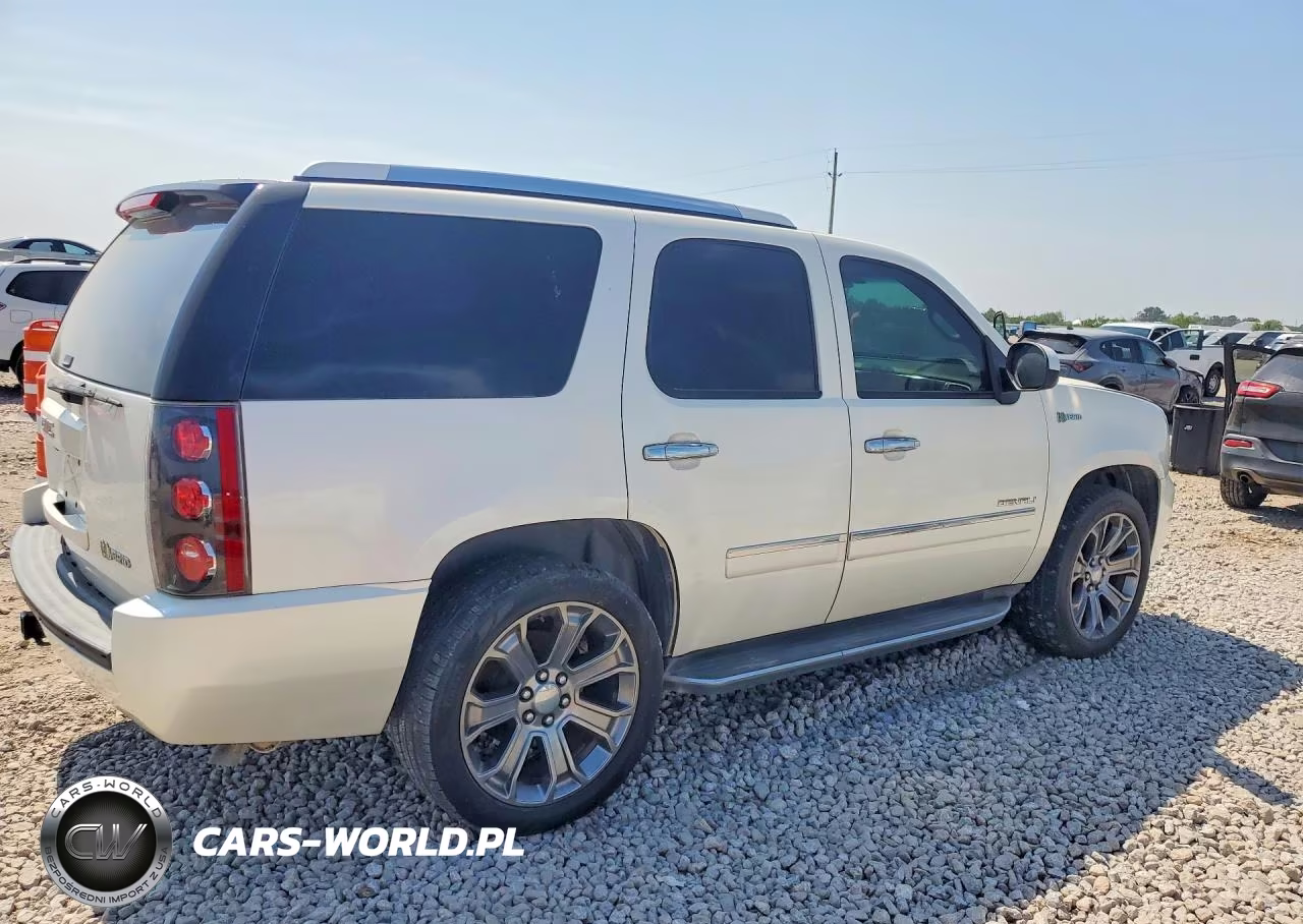 2014 GMC Yukon Denali Hybrid VIN:1GKS1GEJ3BR114688 - 3