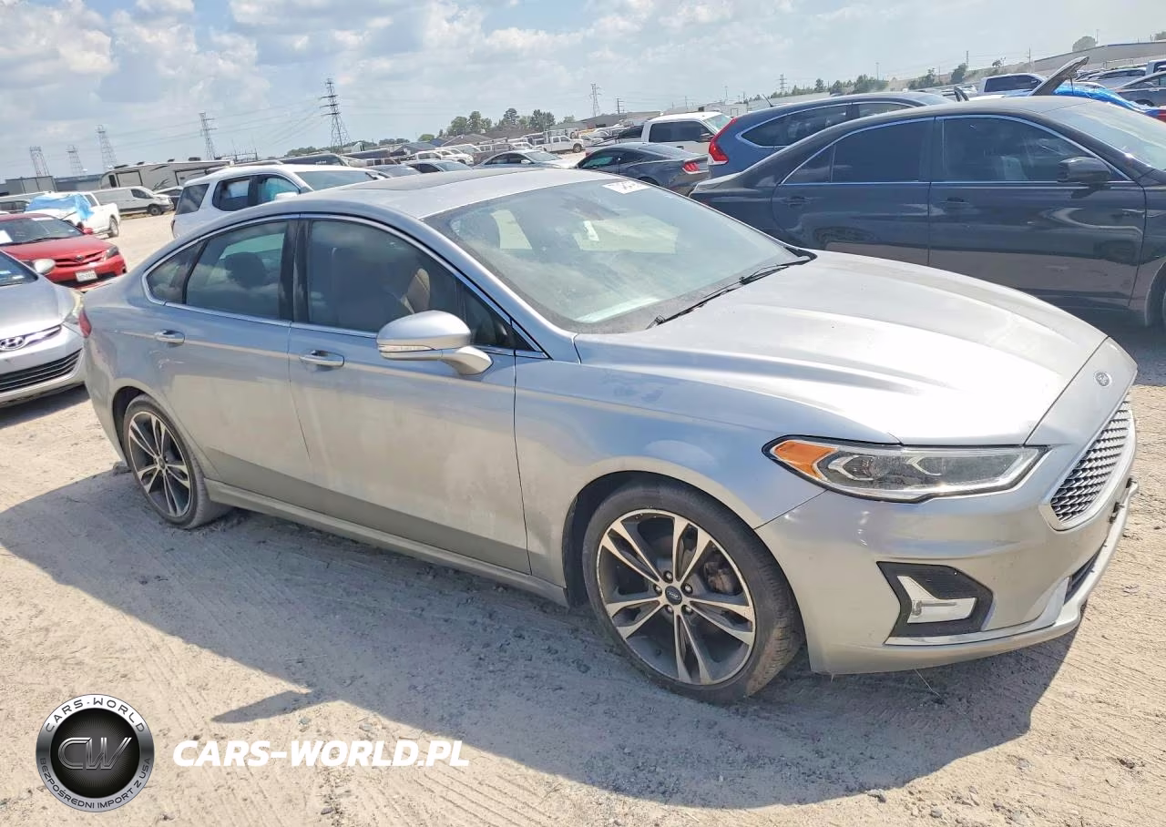 2020 Ford Fusion Titanium VIN:3FA6P0K97LR137402 - 4