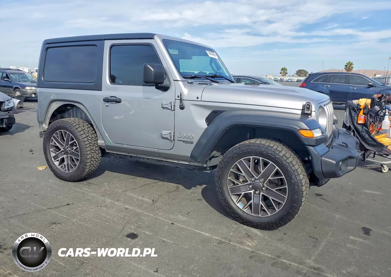 2020 Jeep Wrangler Sport VIN:1C4GJXAGXLW302431 - 4