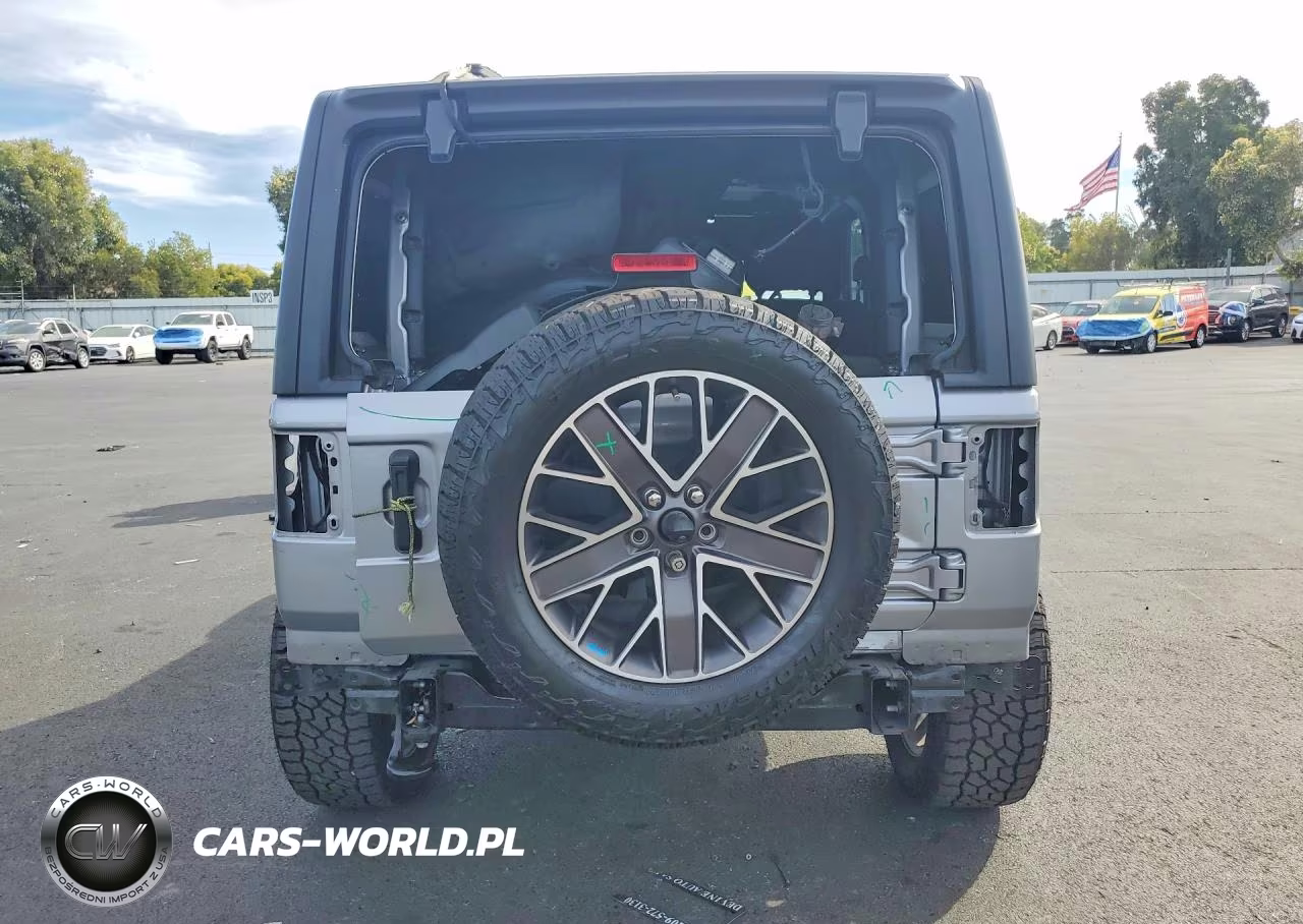 2020 Jeep Wrangler Sport VIN:1C4GJXAGXLW302431 - 6