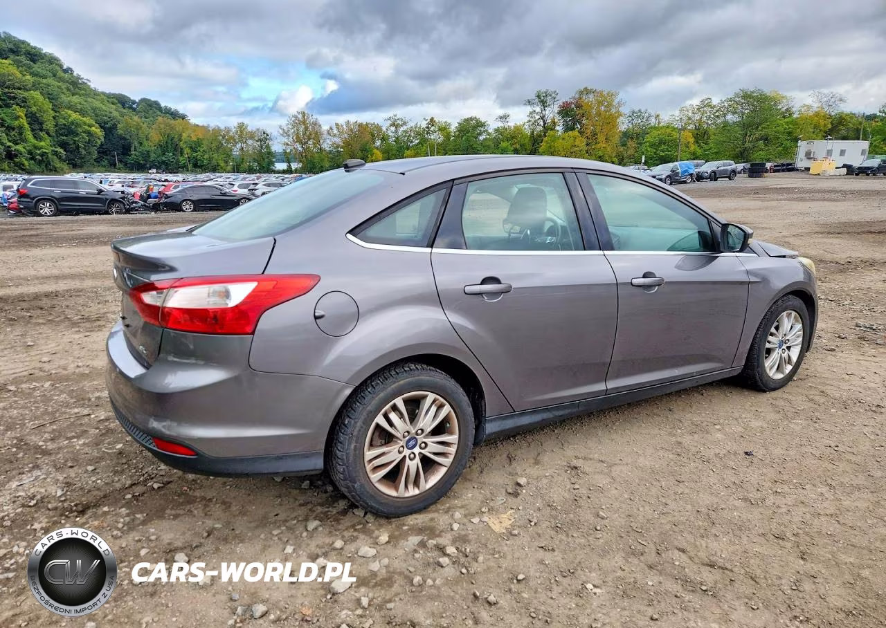 2012 Ford Focus Sel VIN:1FAHP3H21CL171628 - 3