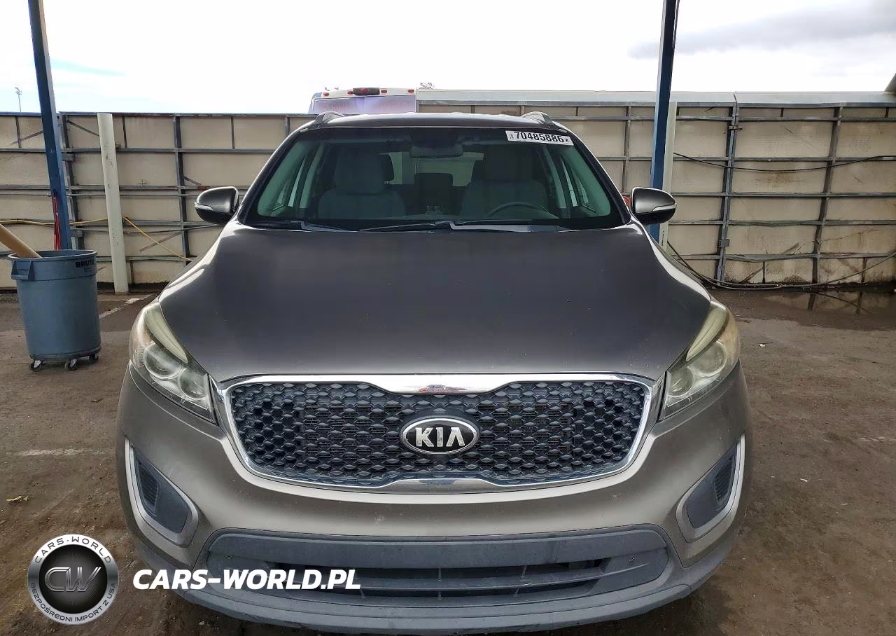 2016 Kia Sorento Lx VIN:5XYPGDA32GG045195 - 5