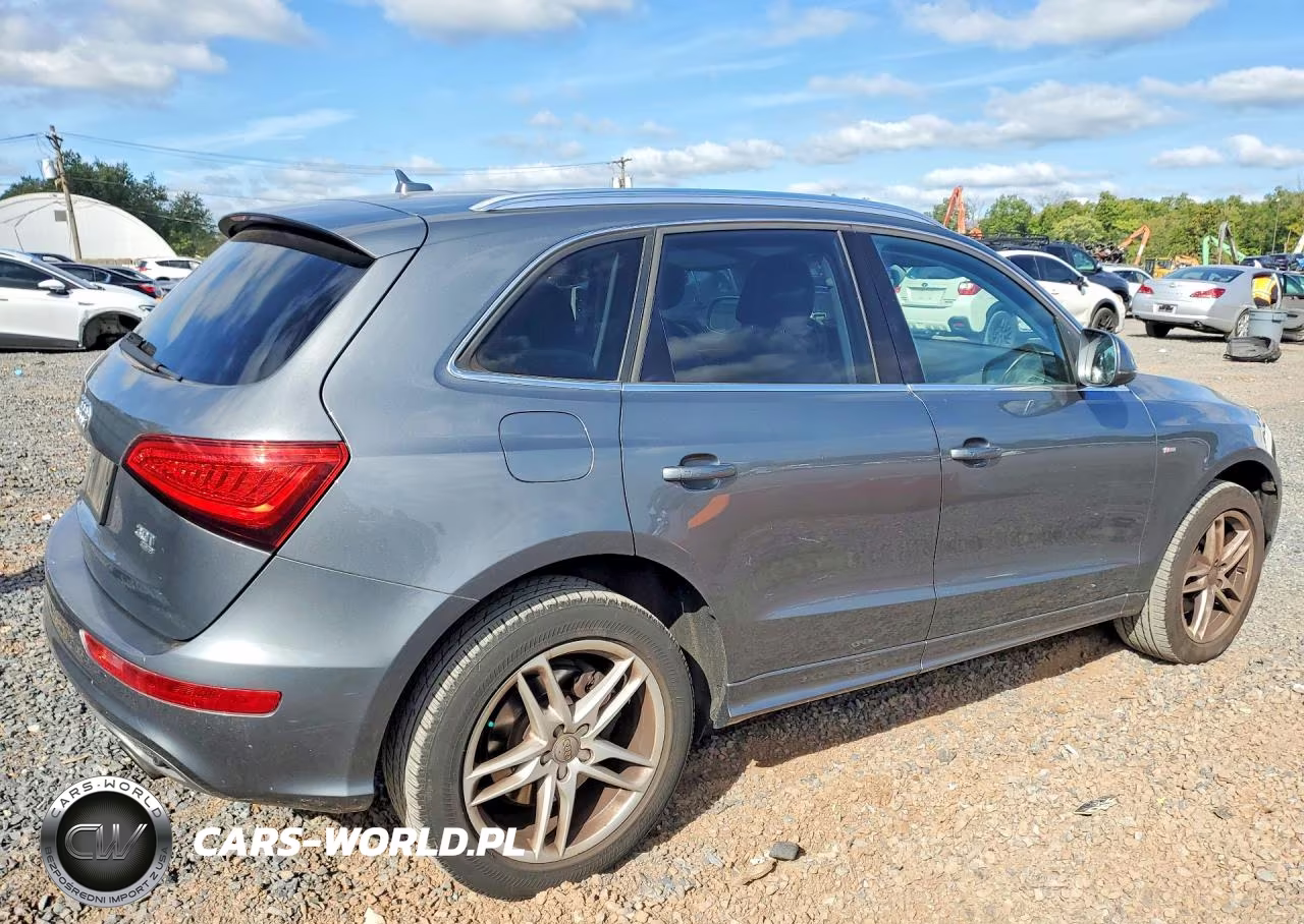 2013 Audi Q5 Premium Plus VIN:WA1DGAFP7DA042490 - 3