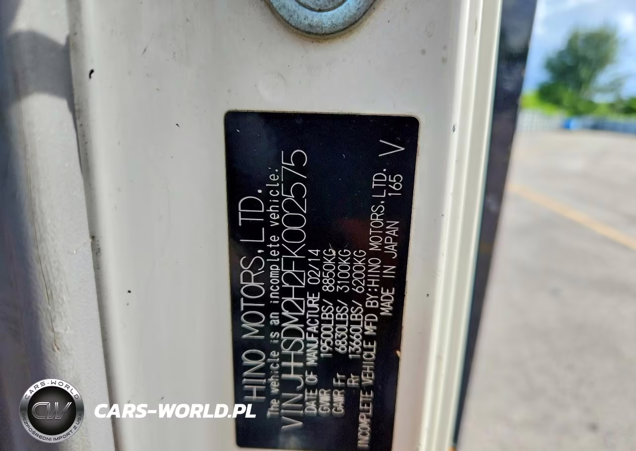2015 Hino 195 - Flat Bed Truck VIN:JHHSDM2H2FK002575 - 13