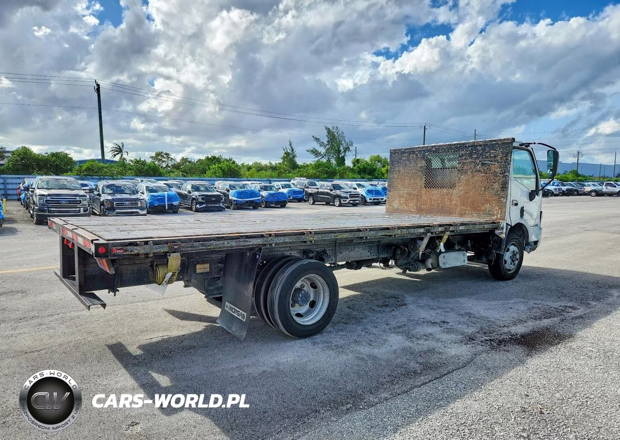 2015 Hino 195 - Flat Bed Truck VIN:JHHSDM2H2FK002575 - 3