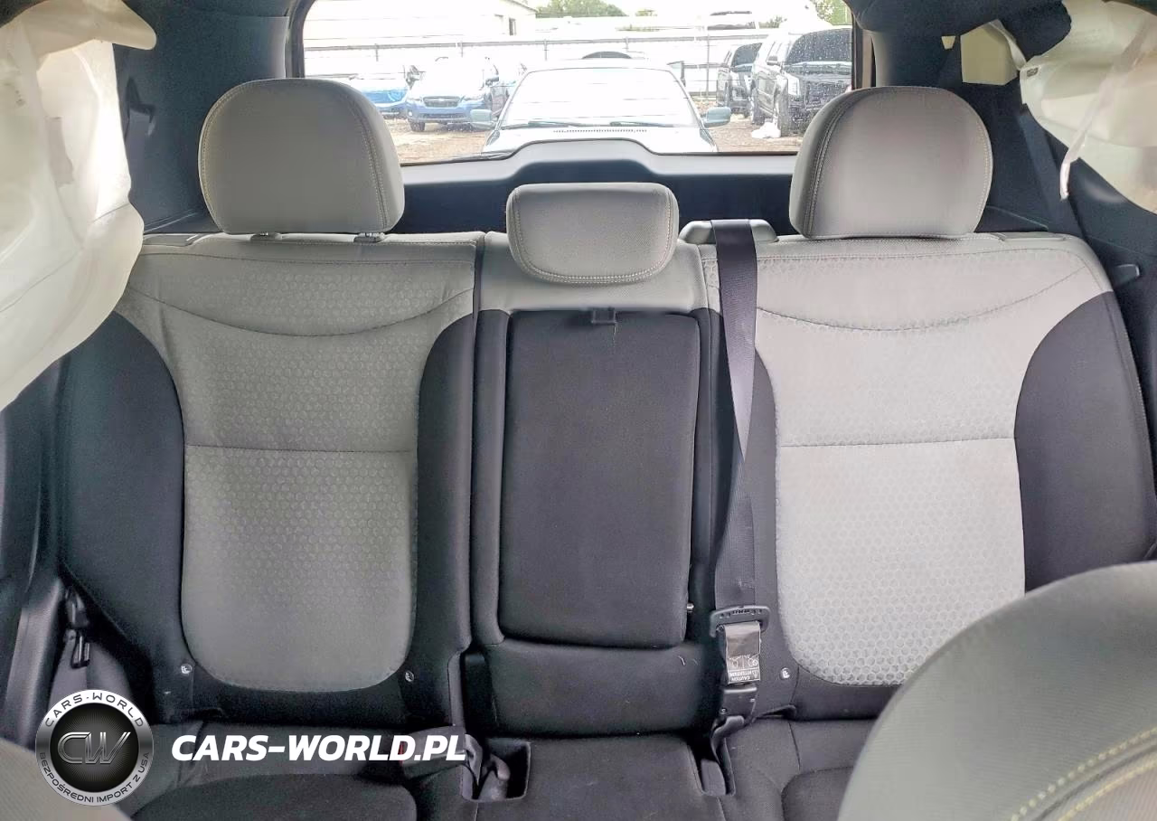 2015 Kia Soul + VIN:KNDJP3A55F7136457 - 10