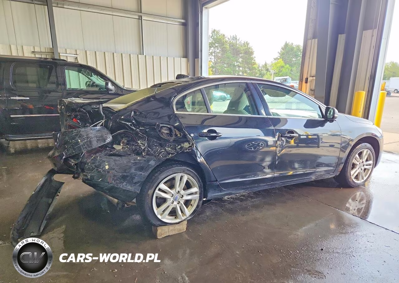 2012 Volvo S60 T6 VIN:YV1902FHXC2087781 - 3