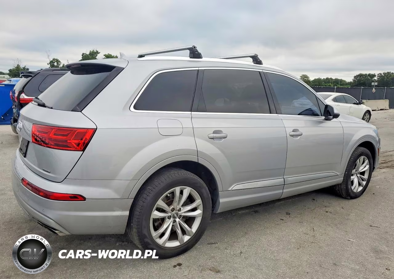 2017 Audi Q7 Premium VIN:WA1AHAF71HD047172 - 3