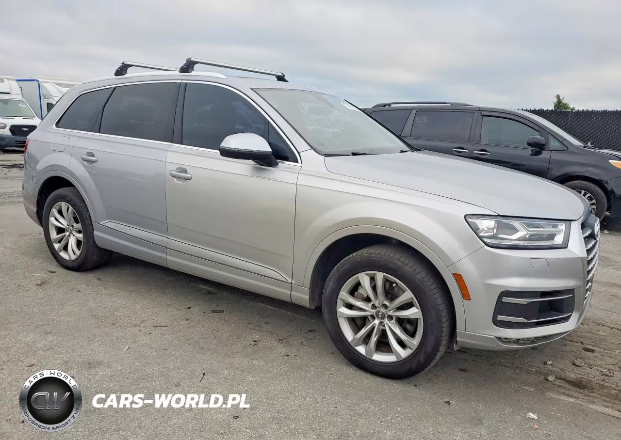 2017 Audi Q7 Premium VIN:WA1AHAF71HD047172 - 4