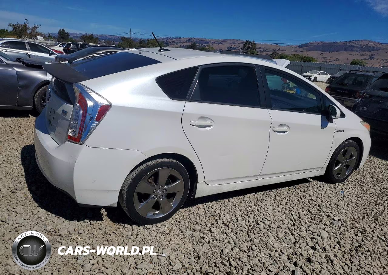 2013 Toyota Prius Persona Series Se VIN:JTDKN3DU2D5611553 - 3