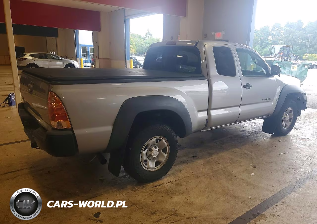 2014 Toyota Tacoma Base VIN:5TFUX4EN7EX027803 - 3