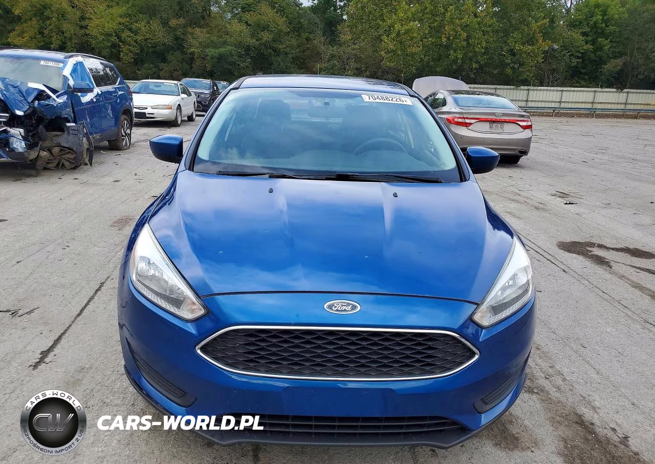 2018 Ford Focus Se VIN:1FADP3FE0JL215675 - 5