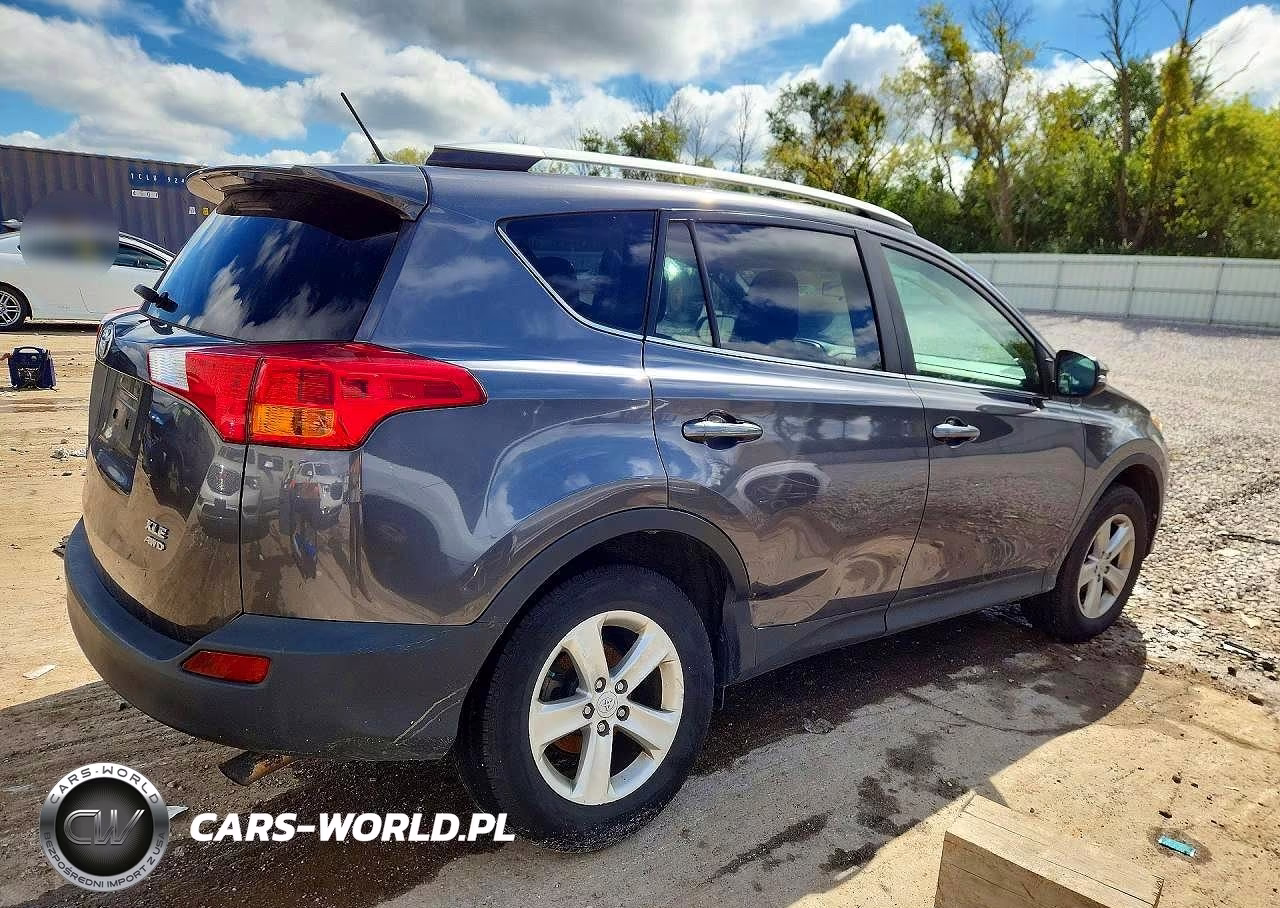 2013 Toyota Rav4 Xle VIN:2T3RFREV2DW022081 - 3