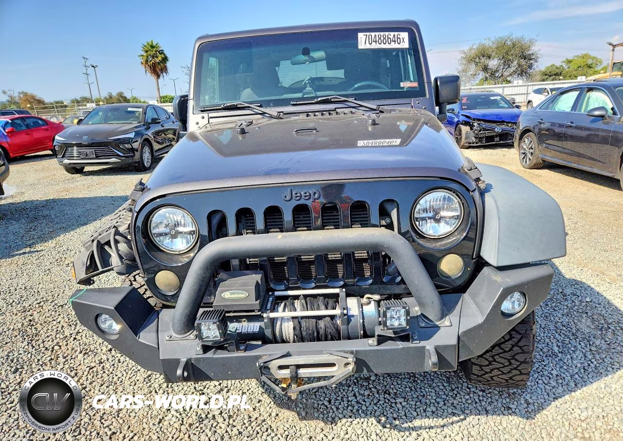 2014 Jeep Wrangler Sport VIN:1C4AJWAG7EL296804 - 5