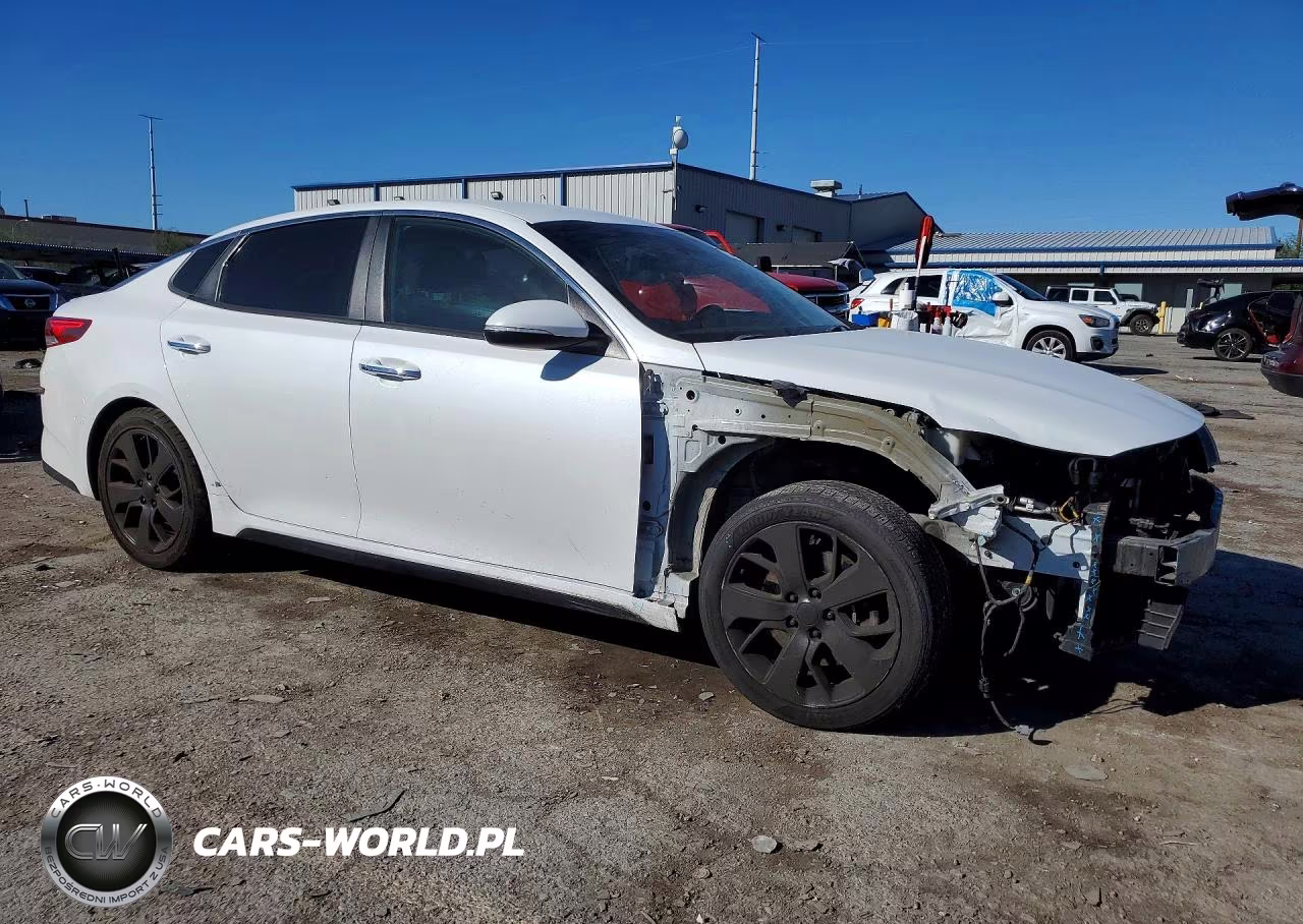 2019 Kia Optima S VIN:5XXGT4L36KG318063 - 4