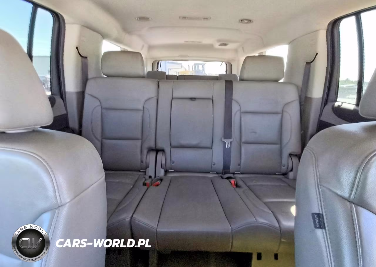 2018 Chevrolet Suburban C1500 Lt VIN:1GNSCHKC0JR117460 - 10