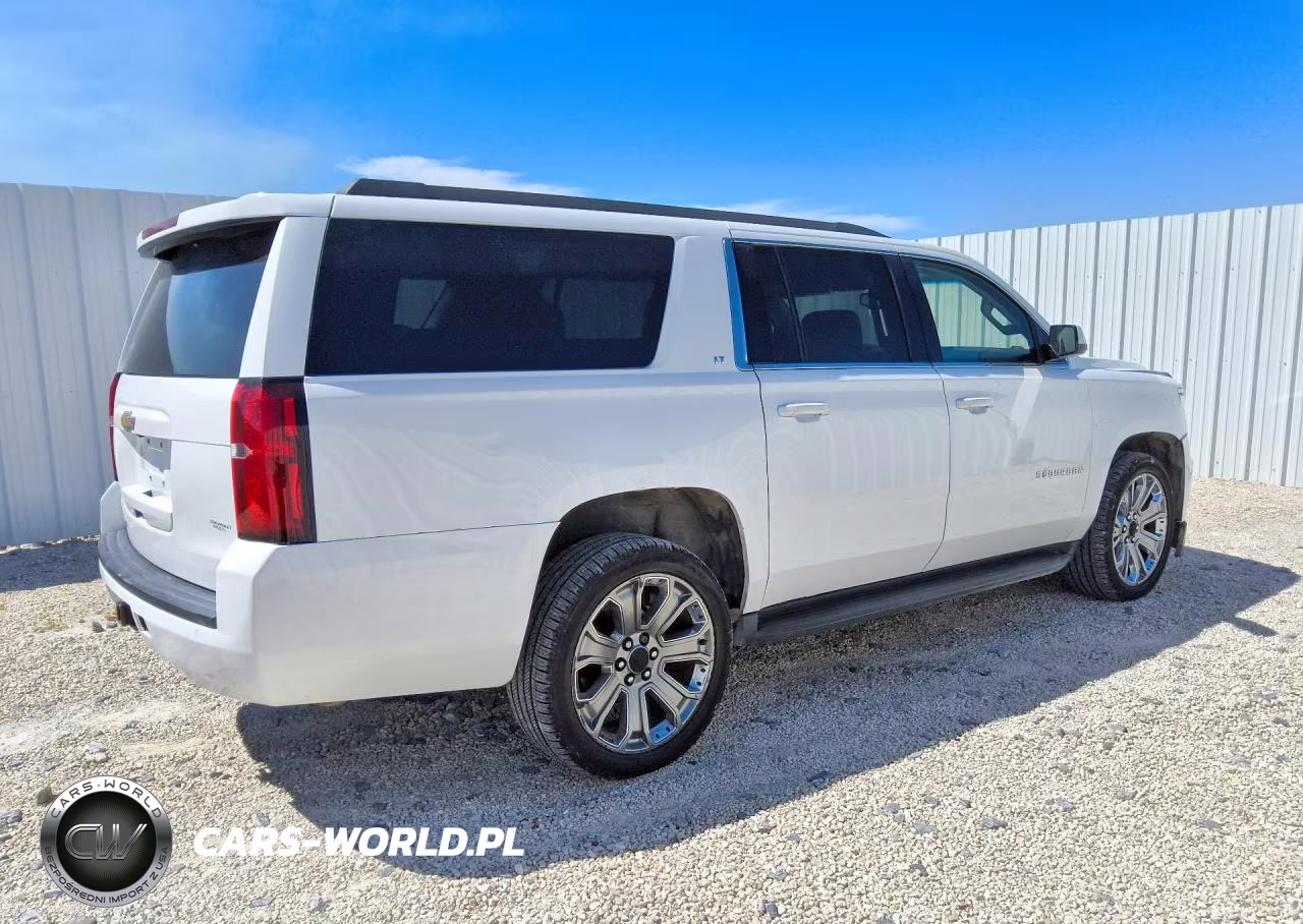 2018 Chevrolet Suburban C1500 Lt VIN:1GNSCHKC0JR117460 - 3
