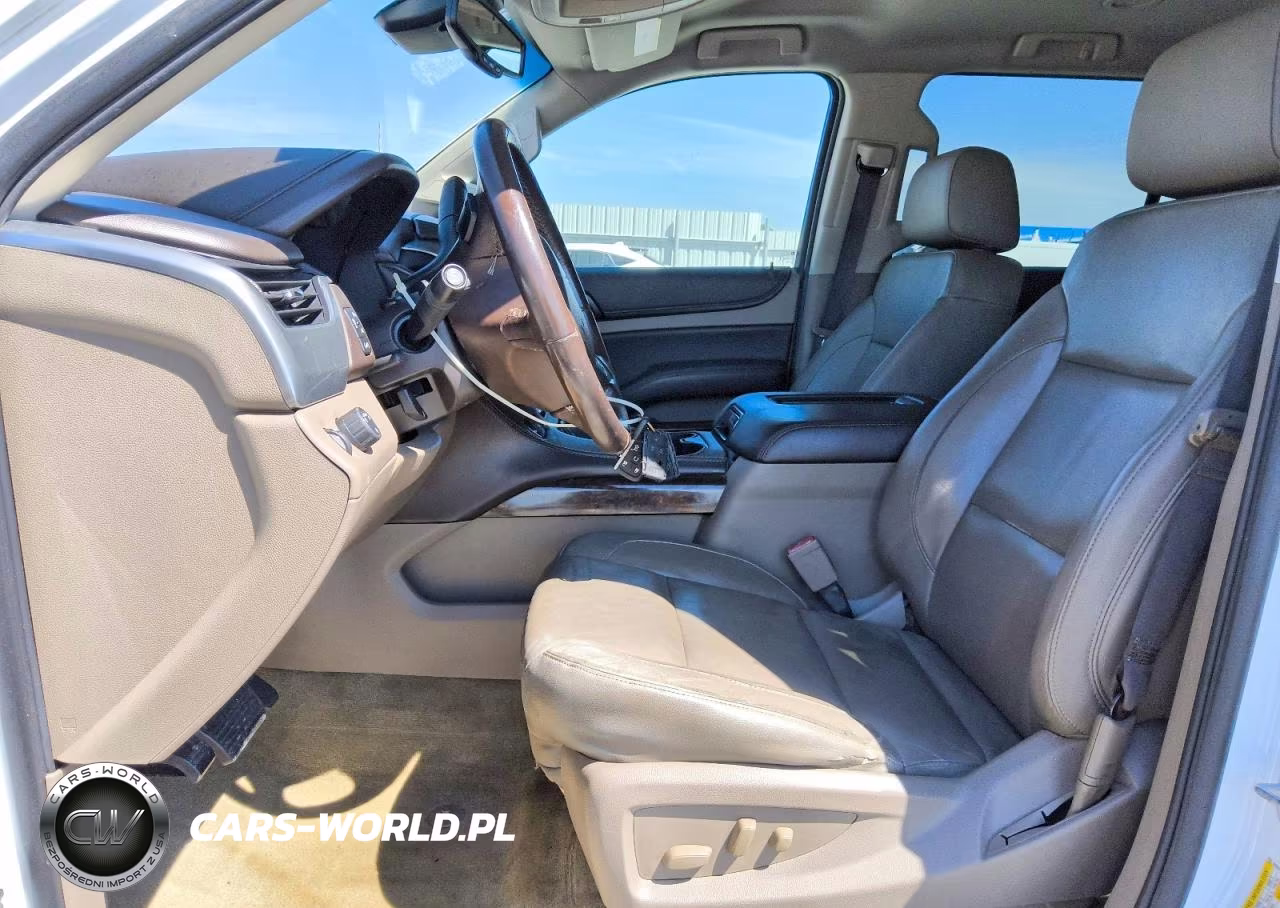 2018 Chevrolet Suburban C1500 Lt VIN:1GNSCHKC0JR117460 - 7