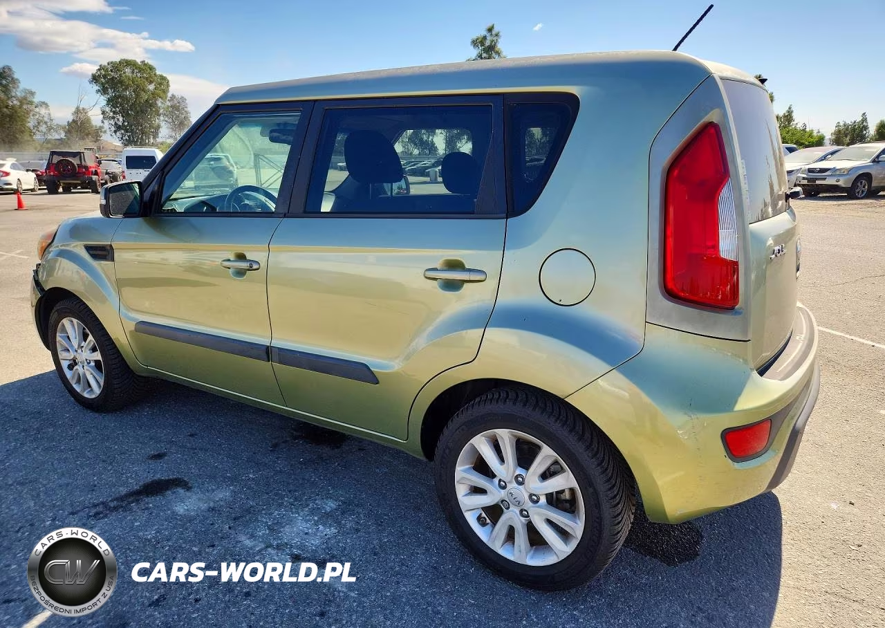 2013 Kia Soul + VIN:KNDJT2A6XD7559983 - 2