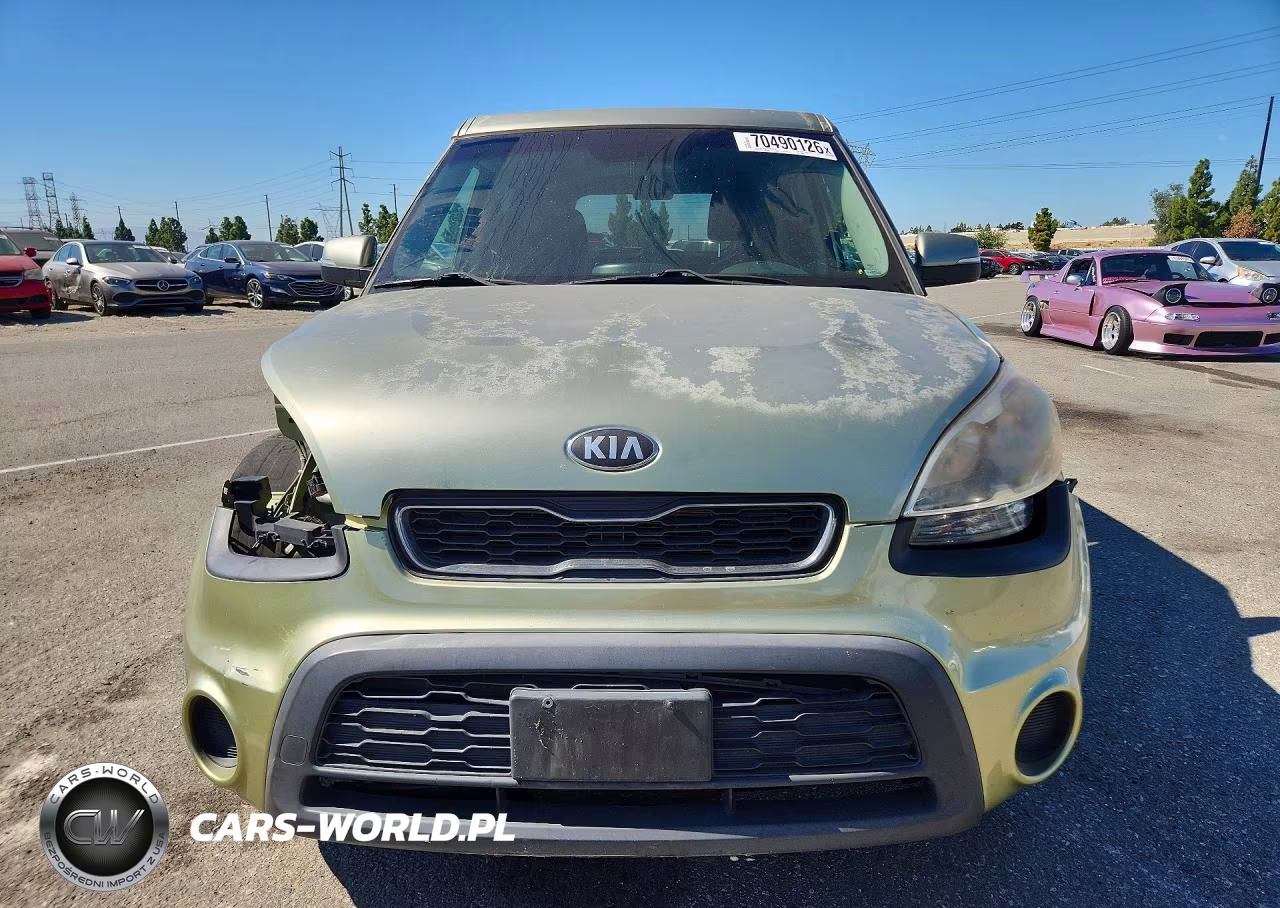 2013 Kia Soul + VIN:KNDJT2A6XD7559983 - 5
