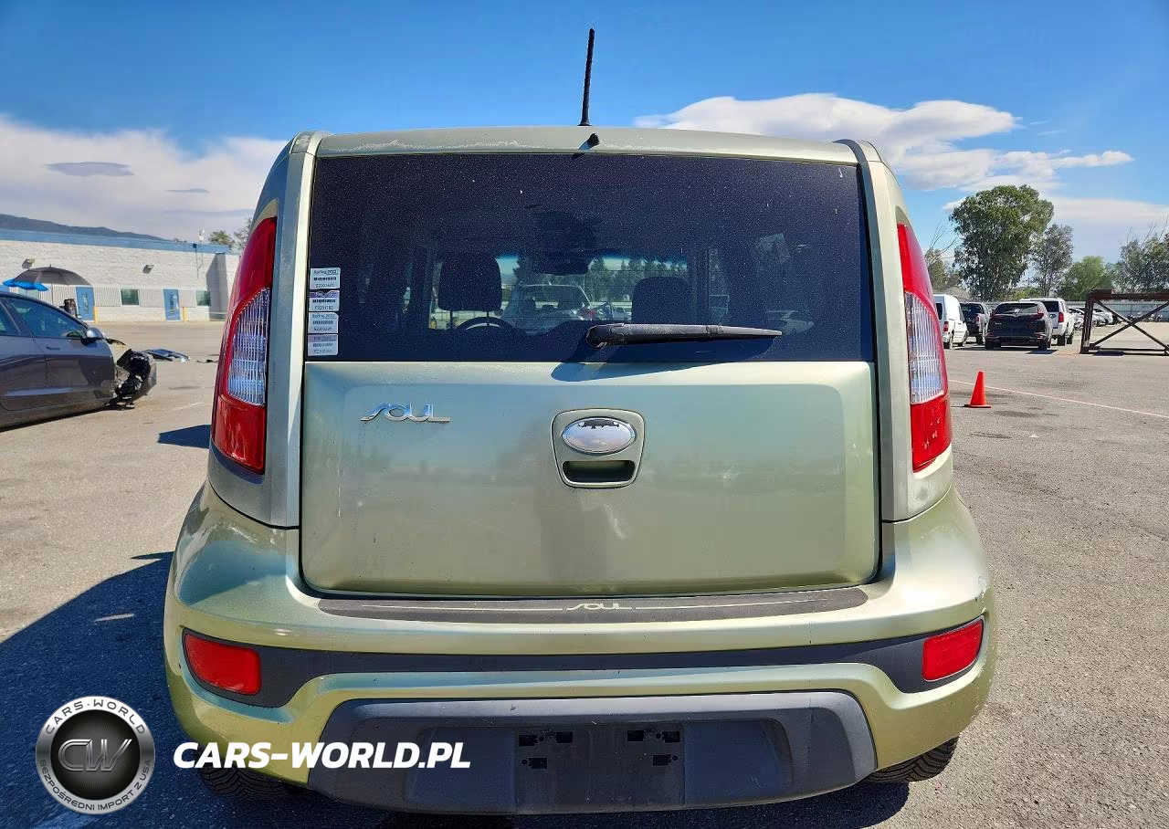 2013 Kia Soul + VIN:KNDJT2A6XD7559983 - 6