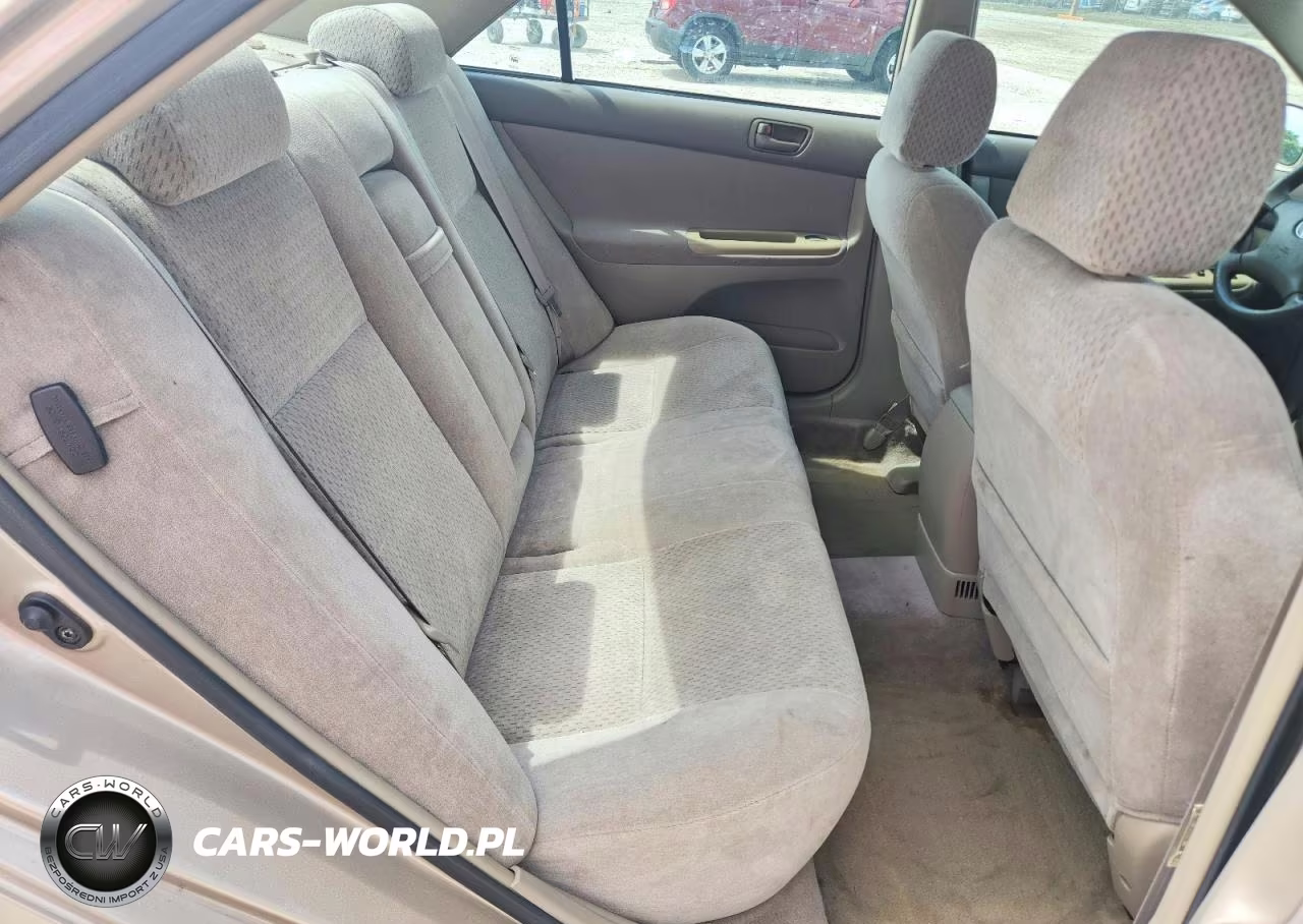 2003 Toyota Camry Le VIN:4T1BE32K13U175053 - 10