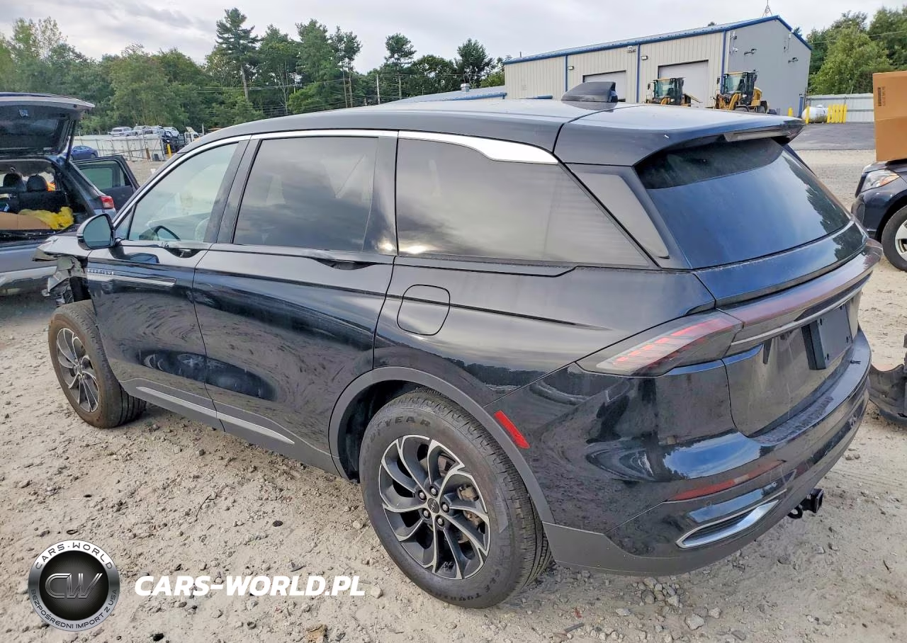 2025 Lincoln Nautilus Premiere VIN:5LMPJ8JA8SJ935886 - 2