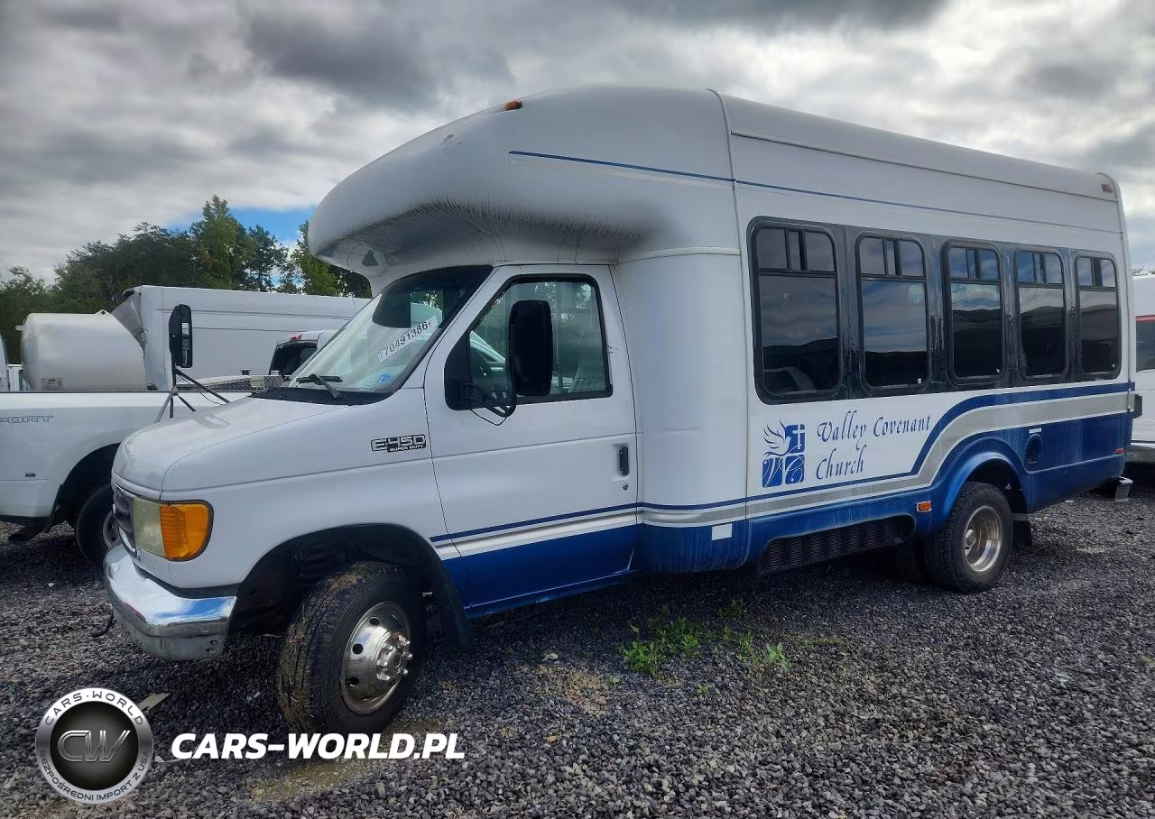 2003 Ford Econoline E450 Super Duty Cutaway Van