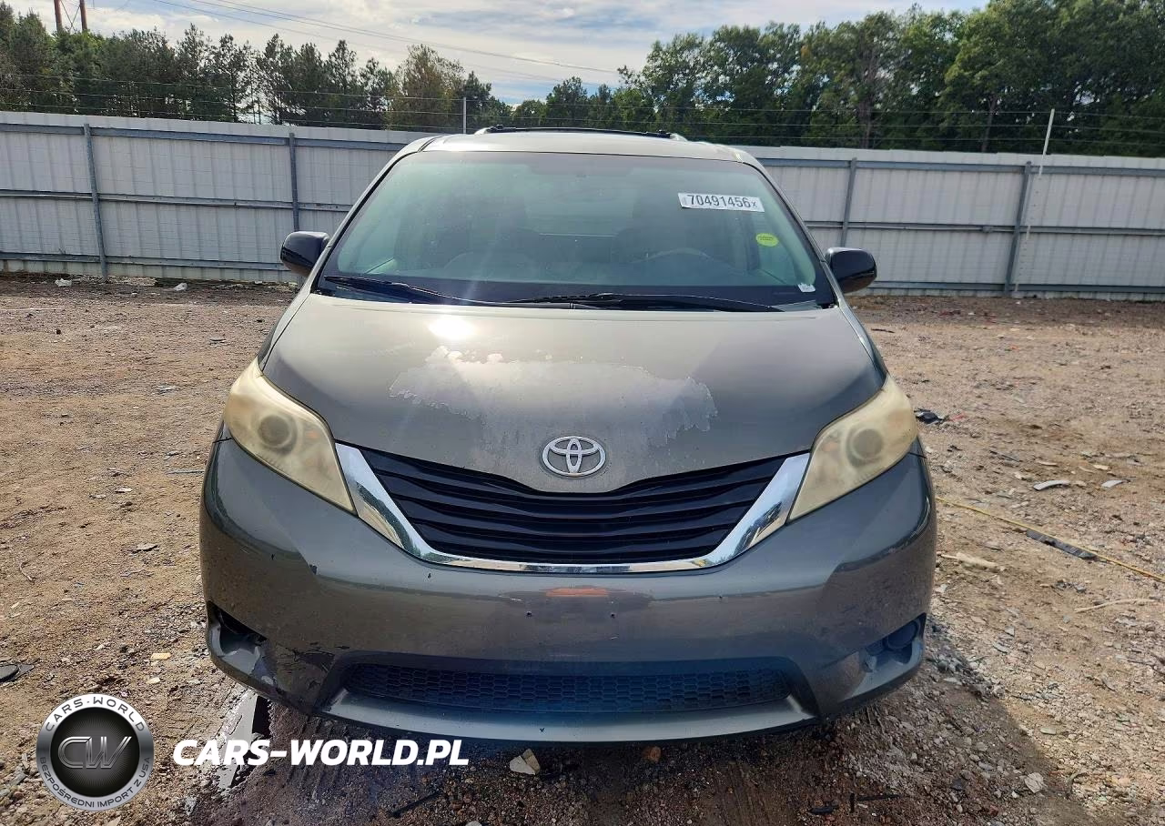 2011 Toyota Sienna Le VIN:5TDJK3DC6BS005546 - 5