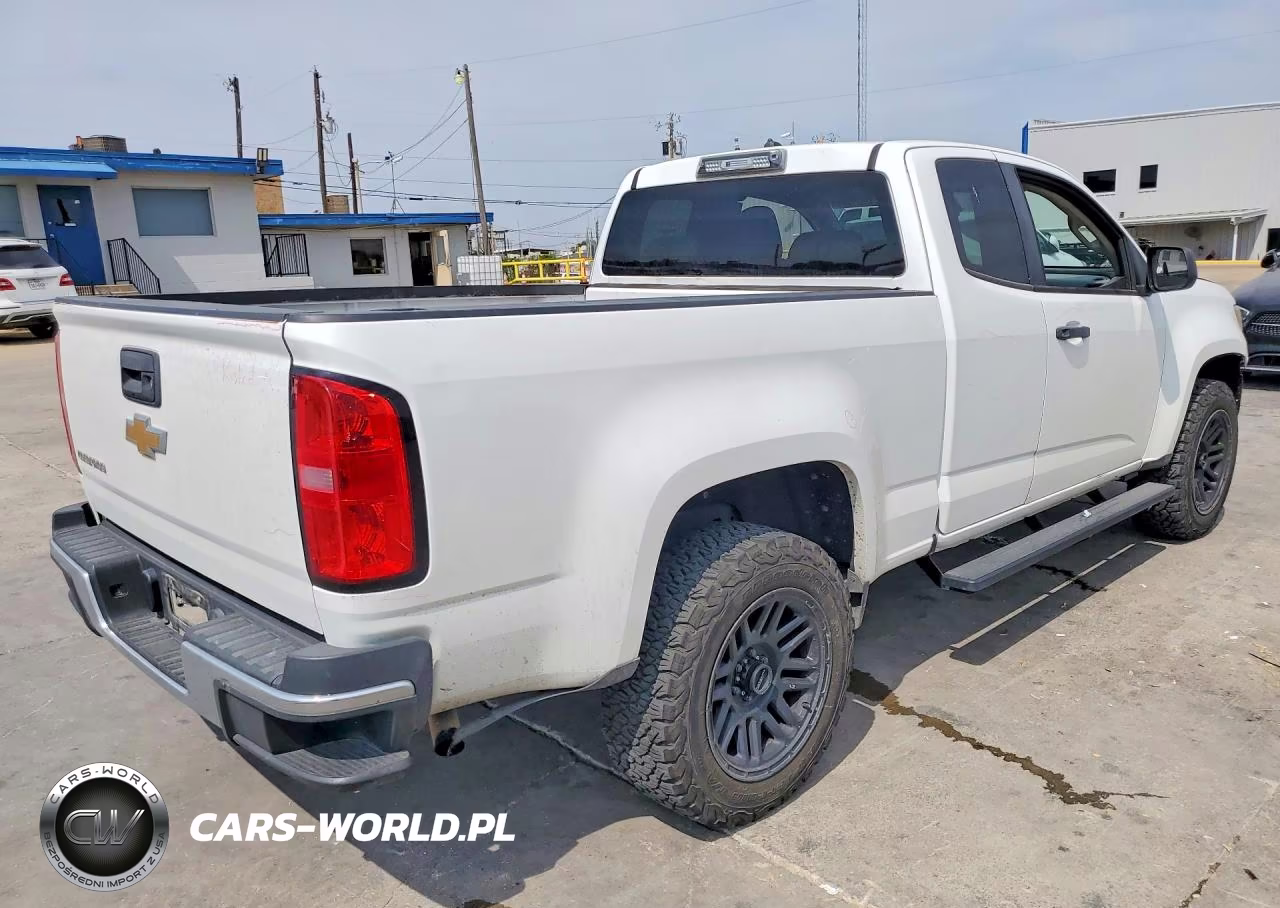2016 Chevrolet Colorado VIN:1GCHSBEA5G1260831 - 3