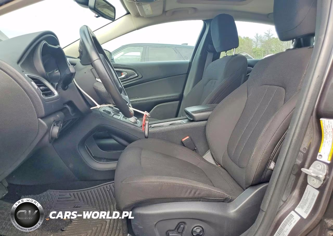 2015 Chrysler 200 Limited VIN:1C3CCCAB2FN525910 - 7