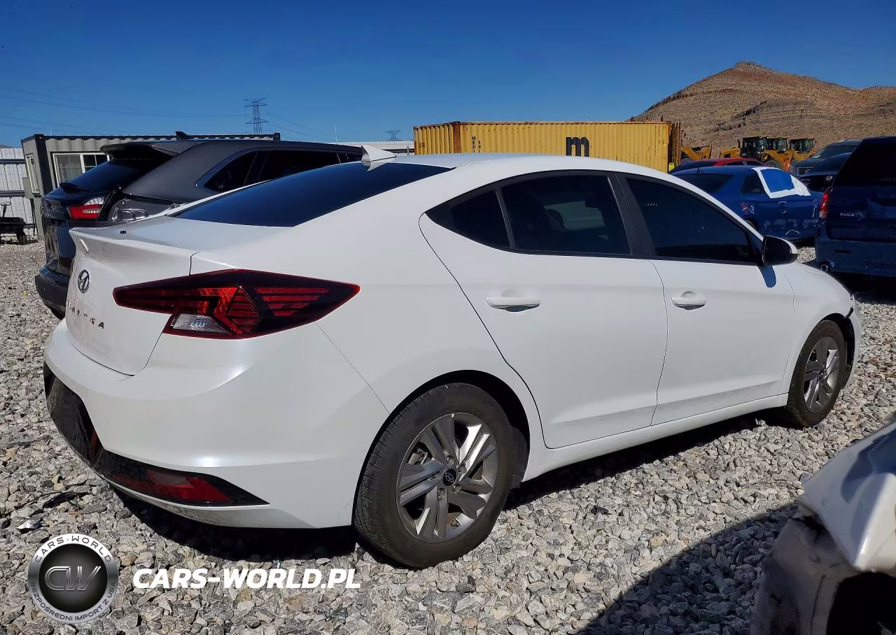 2020 Hyundai Elantra Sel VIN:5NPD84LF3LH508133 - 3