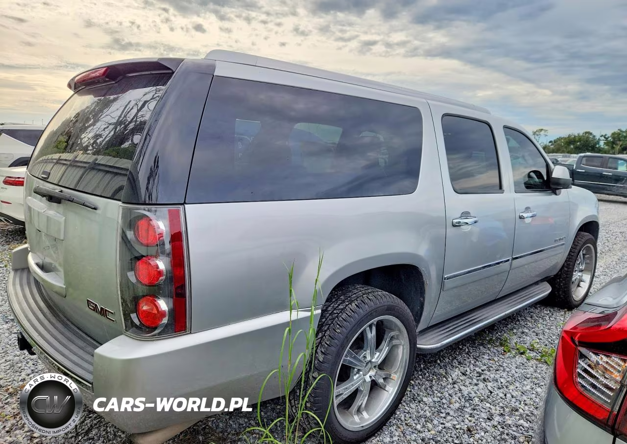 2012 GMC Yukon Xl Denali VIN:1GKS2MEF6CR272709 - 3