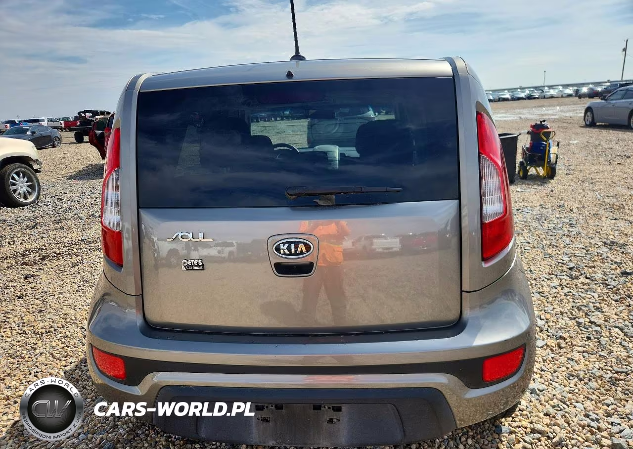 2012 Kia Soul + VIN:KNDJT2A68C7402841 - 6