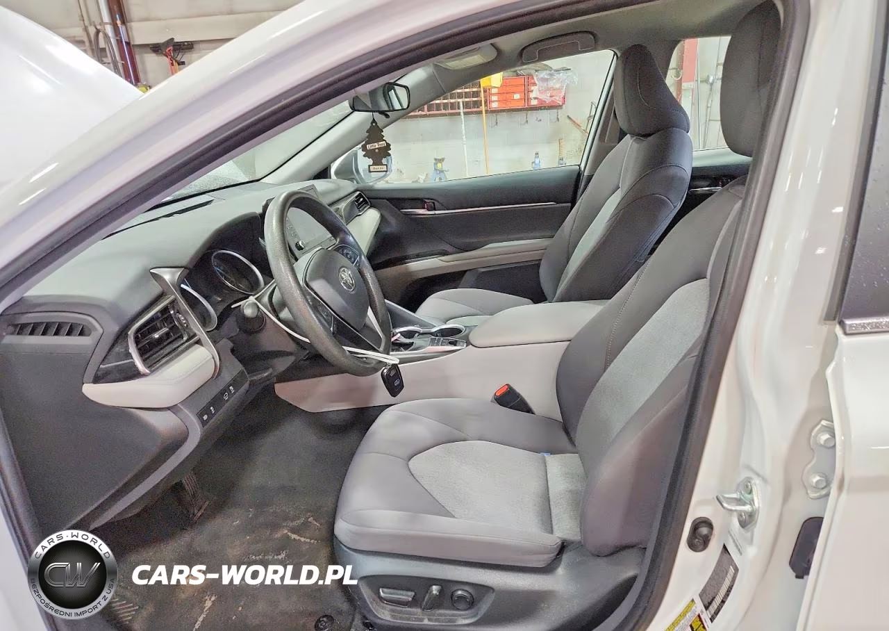 2022 Toyota Camry Le VIN:4T1C31AK6NU587505 - 7