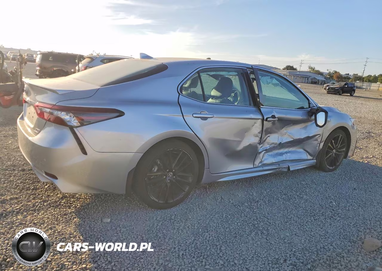 2021 Toyota Camry Xse VIN:4T1K31AK8MU549820 - 3