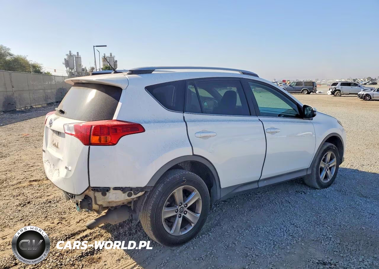 2015 Toyota Rav4 Xle VIN:2T3WFREV8FW151660 - 3
