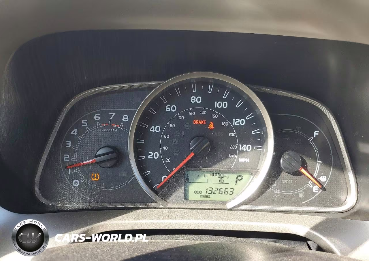 2015 Toyota Rav4 Xle VIN:2T3WFREV8FW151660 - 9