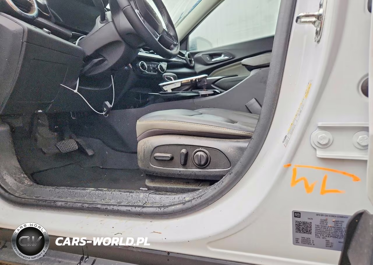 2025 Chevrolet Trax Activ VIN:KL77LKEP0SC273896 - 13