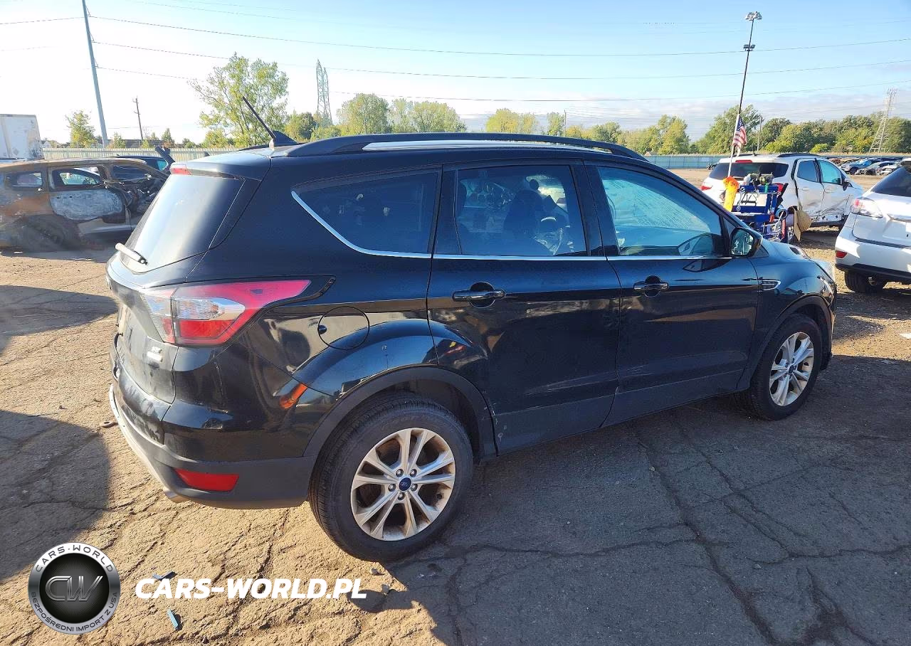 2018 Ford Escape Se VIN:1FMCU0GD1JUA52284 - 3
