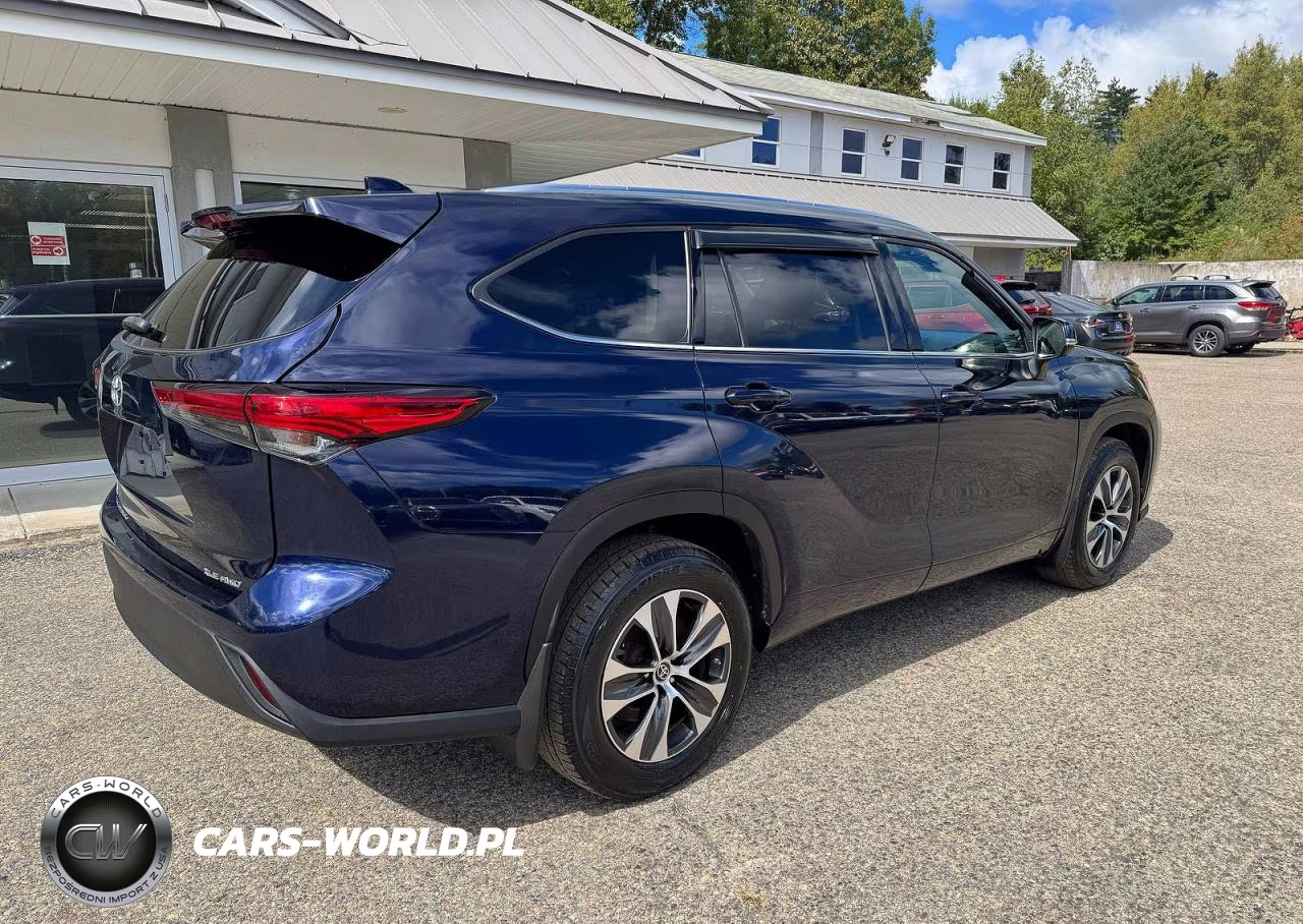2021 Toyota Highlander Xle VIN:5TDGZRBH6MS553797 - 4