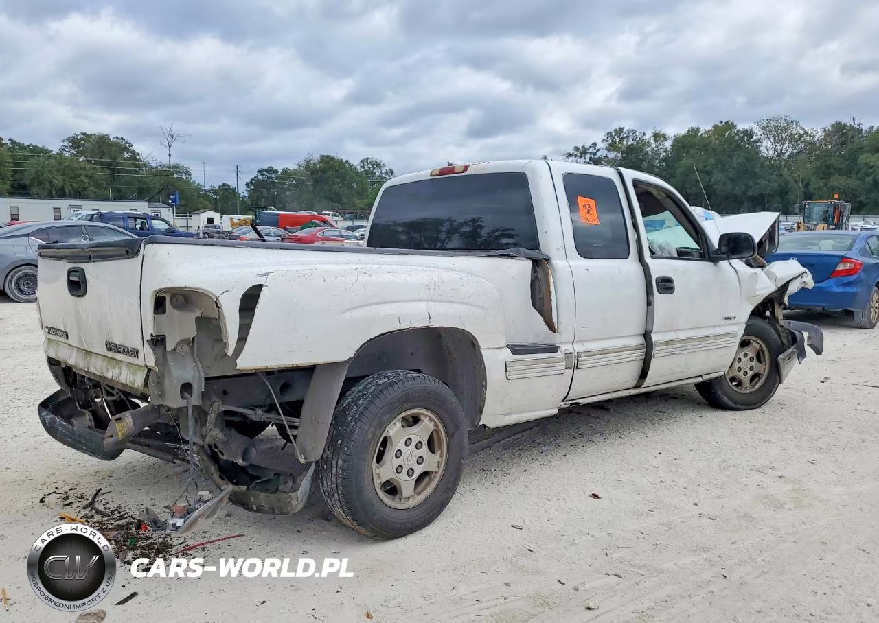 2002 Chevrolet Silverado C1500 VIN:2GCEC19T221395712 - 3