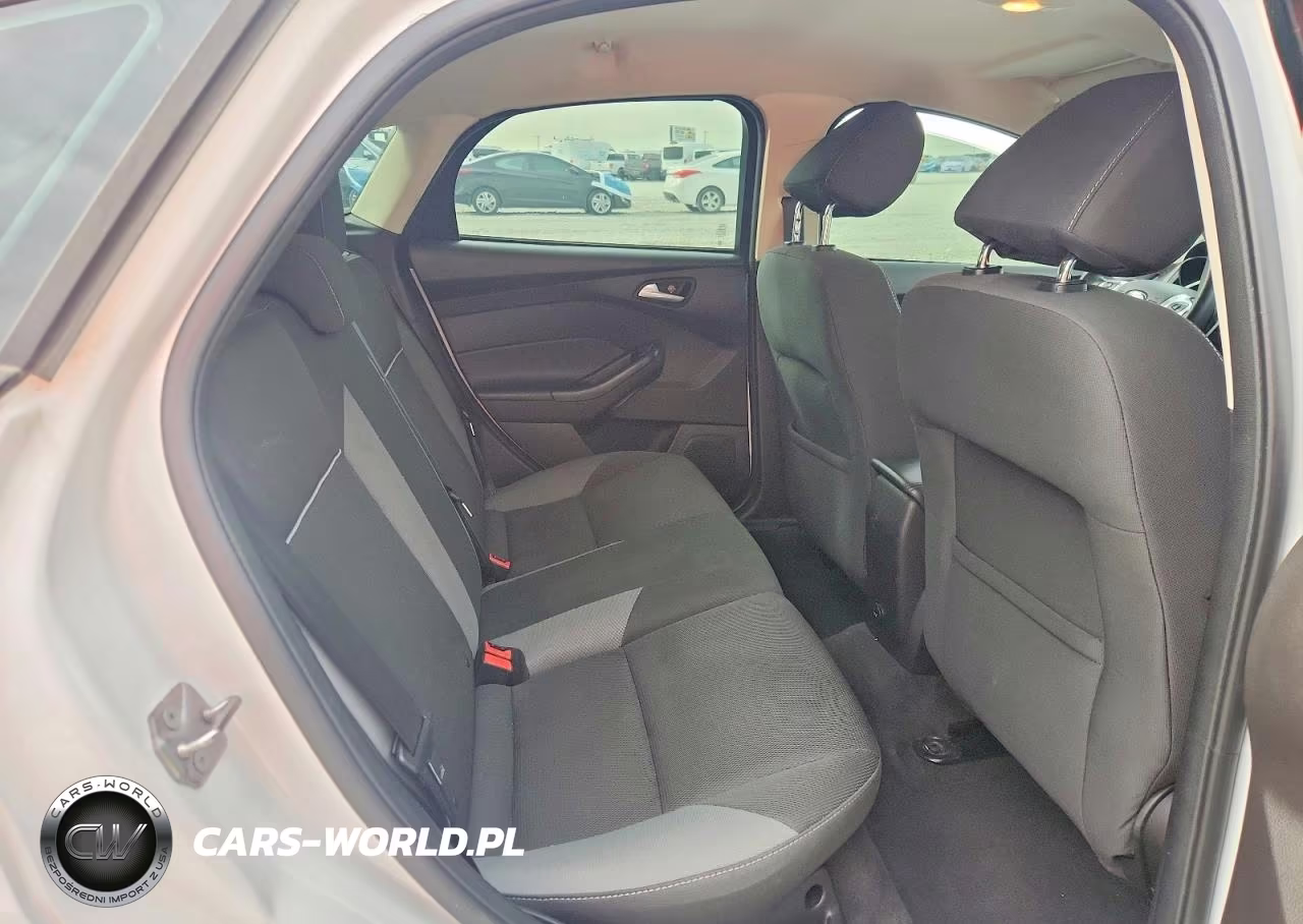 2013 Ford Focus Se VIN:1FADP3K27DL285500 - 10